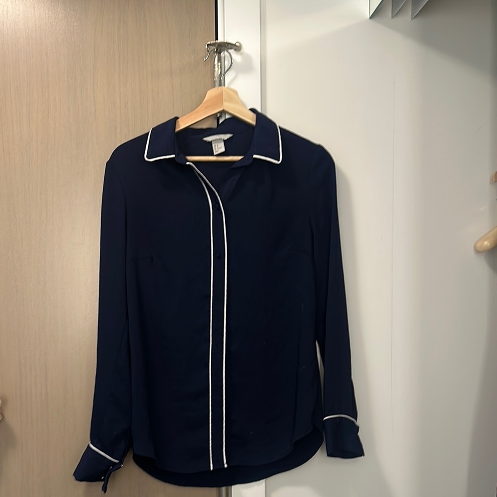 H&M Blue Long Sleeve Button Down Shirt with Notched Collar